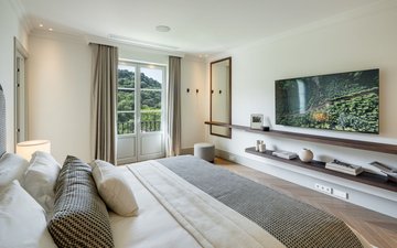 Property slide 28