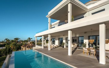 Property slide 21