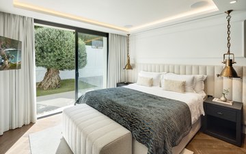 Property slide 24