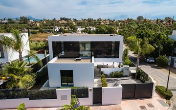 Property slide 21