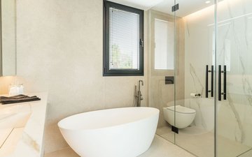 Property slide 20