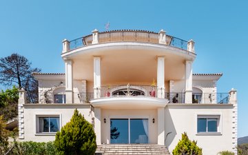 Property slide 22