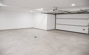 Property slide 20