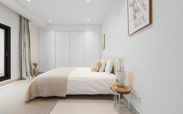 Property slide 50
