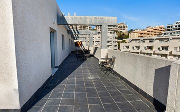Property slide 43