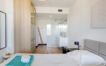 Property slide 20