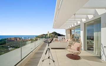 Property slide 10