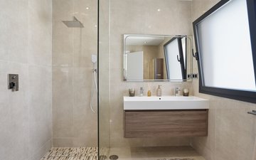 Property slide 24