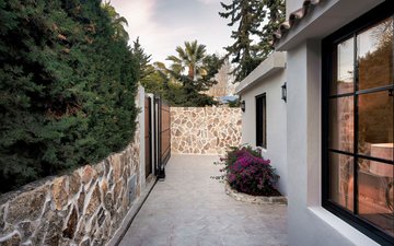 Property slide 46