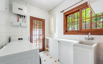 Property slide 25