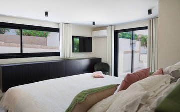 Property slide 25