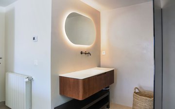 Property slide 24