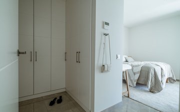 Property slide 32