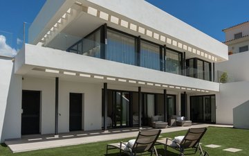 Property slide 50