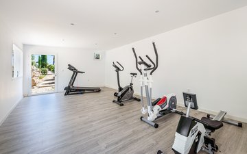Property slide 33