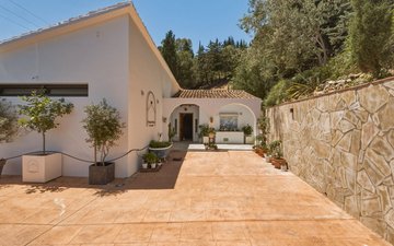 Property slide 34