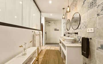 Property slide 23