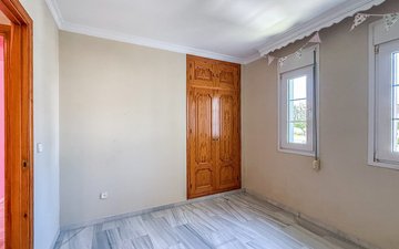 Property slide 28