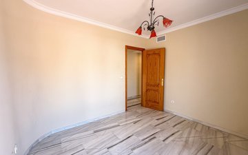 Property slide 25