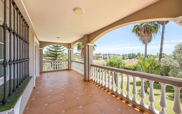 Property slide 21