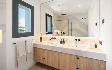 Property slide 19