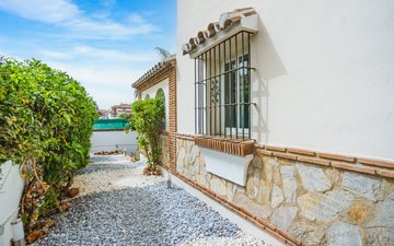 Property slide 22