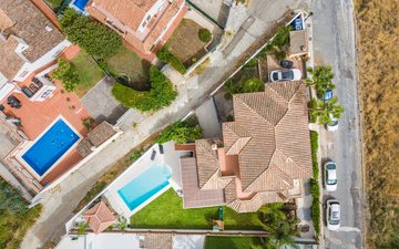 Property slide 19