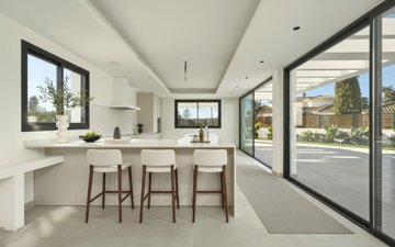 Property slide 10