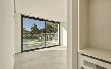 Property slide 17
