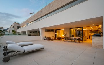 Property slide 32