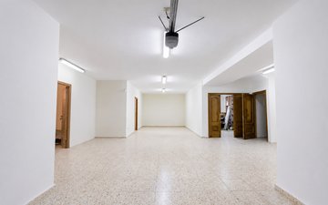 Property slide 33