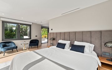 Property slide 19