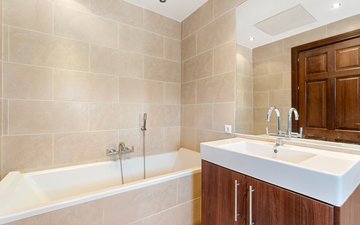 Property slide 39