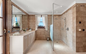 Property slide 40