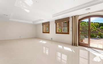Property slide 28