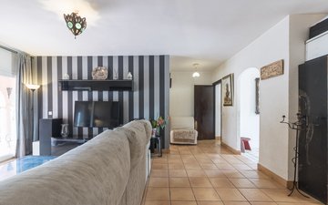 Property slide 7