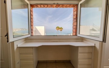 Property slide 10