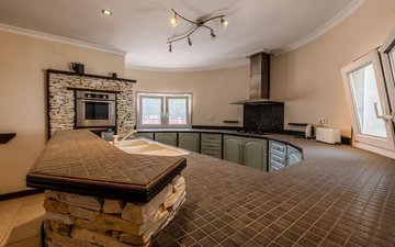 Property slide 31