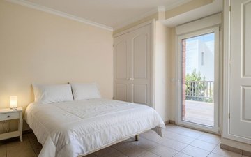 Property slide 25