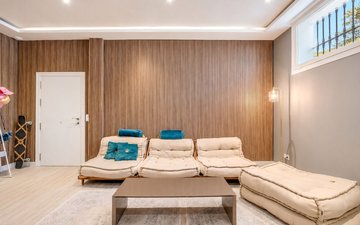 Property slide 25