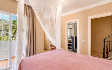 Property slide 48