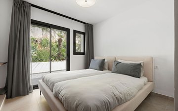 Property slide 16