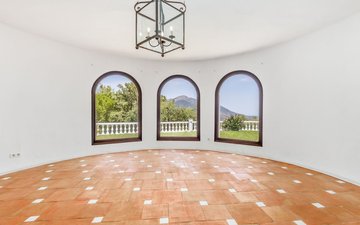 Property slide 8