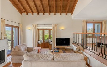 Property slide 10