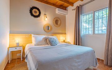 Property slide 16