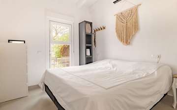 Property slide 42