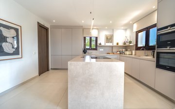 Property slide 19