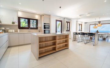 Property slide 17
