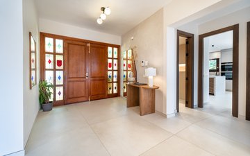Property slide 20
