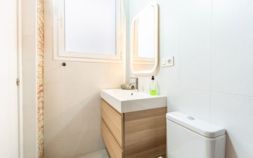 Property slide 32
